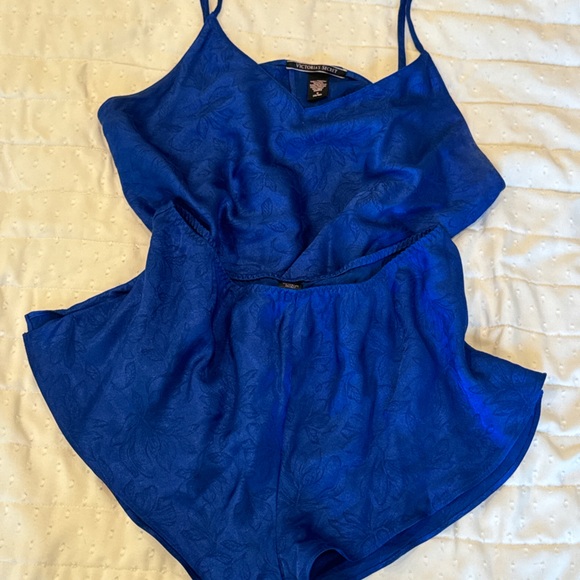 Victoria's Secret Women's Satin Blue sexy two piece Pajamas M - Picture 3 of 7